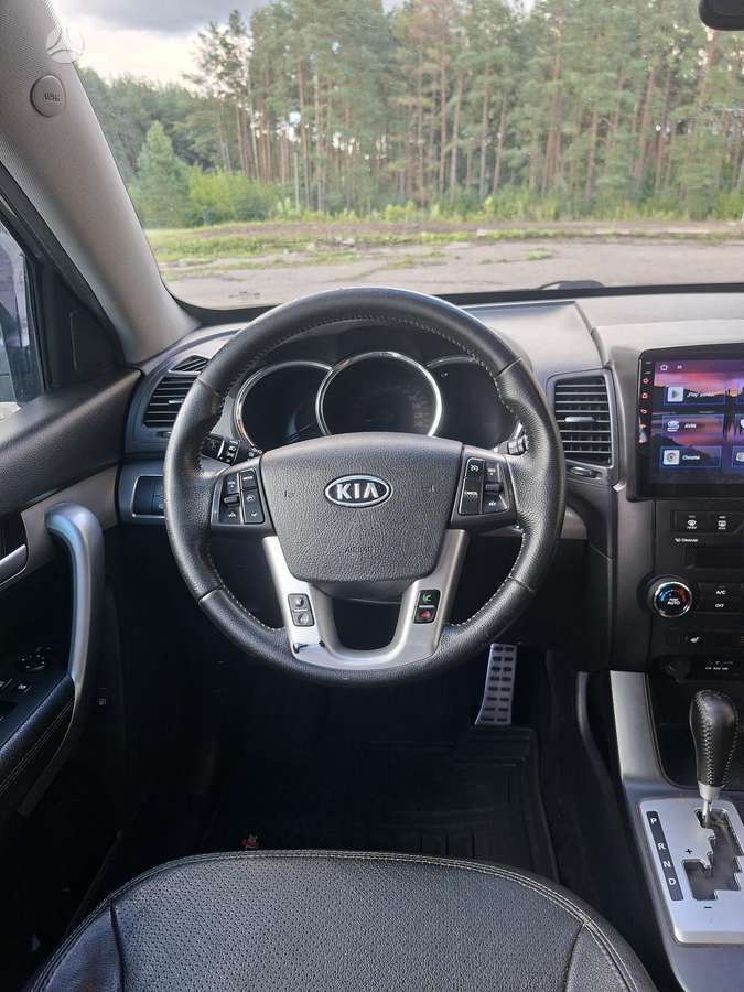 Kia Sorento, 2.2 l., off-road / crossover