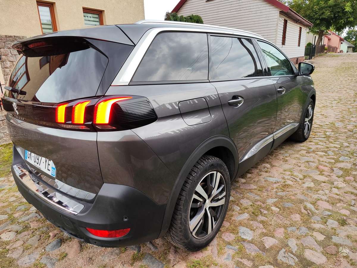Peugeot 5008 - 5