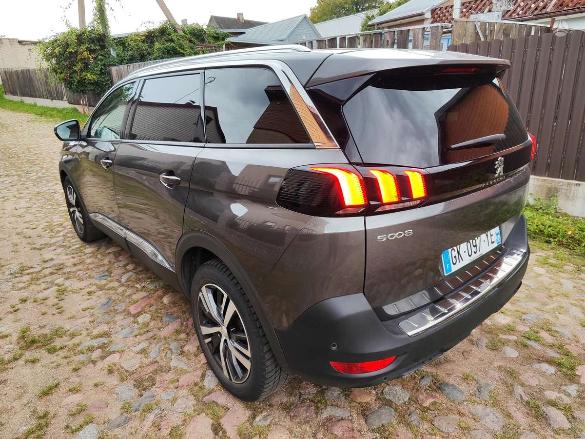 Peugeot 5008 - 7
