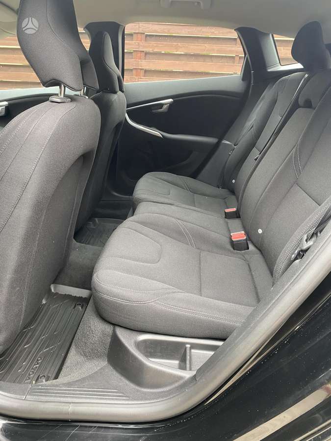 Volvo V40, 2.0 l., Хэтчбек