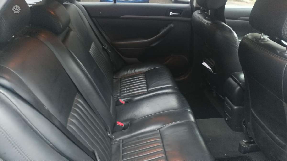Toyota Avensis - 6