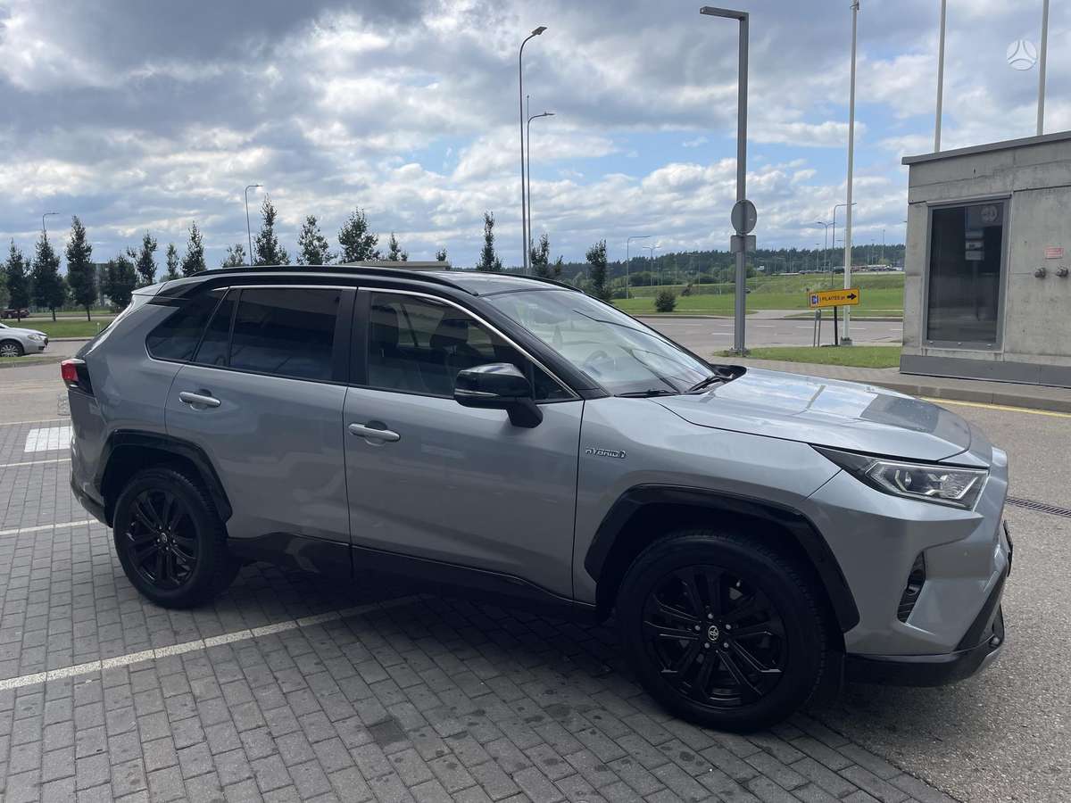 Toyota RAV4 - 3