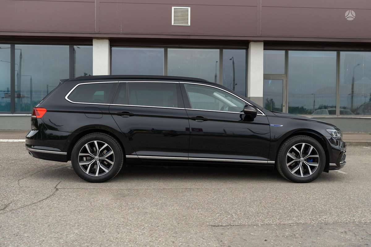 Volkswagen Passat - 3