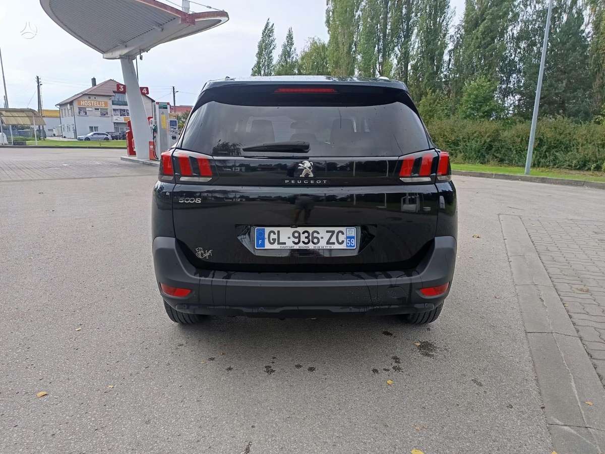 Peugeot 5008 - 5