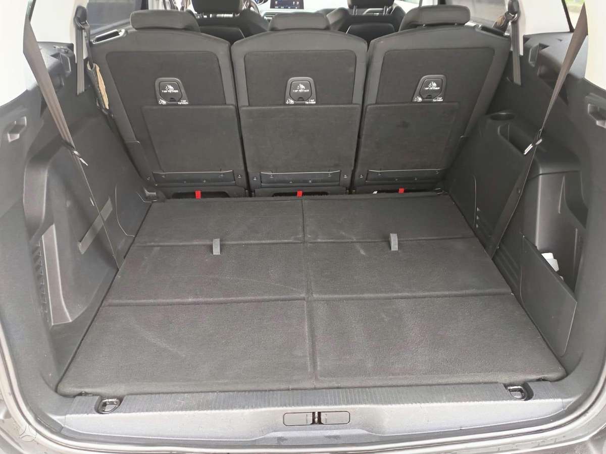 Peugeot 5008 - 11