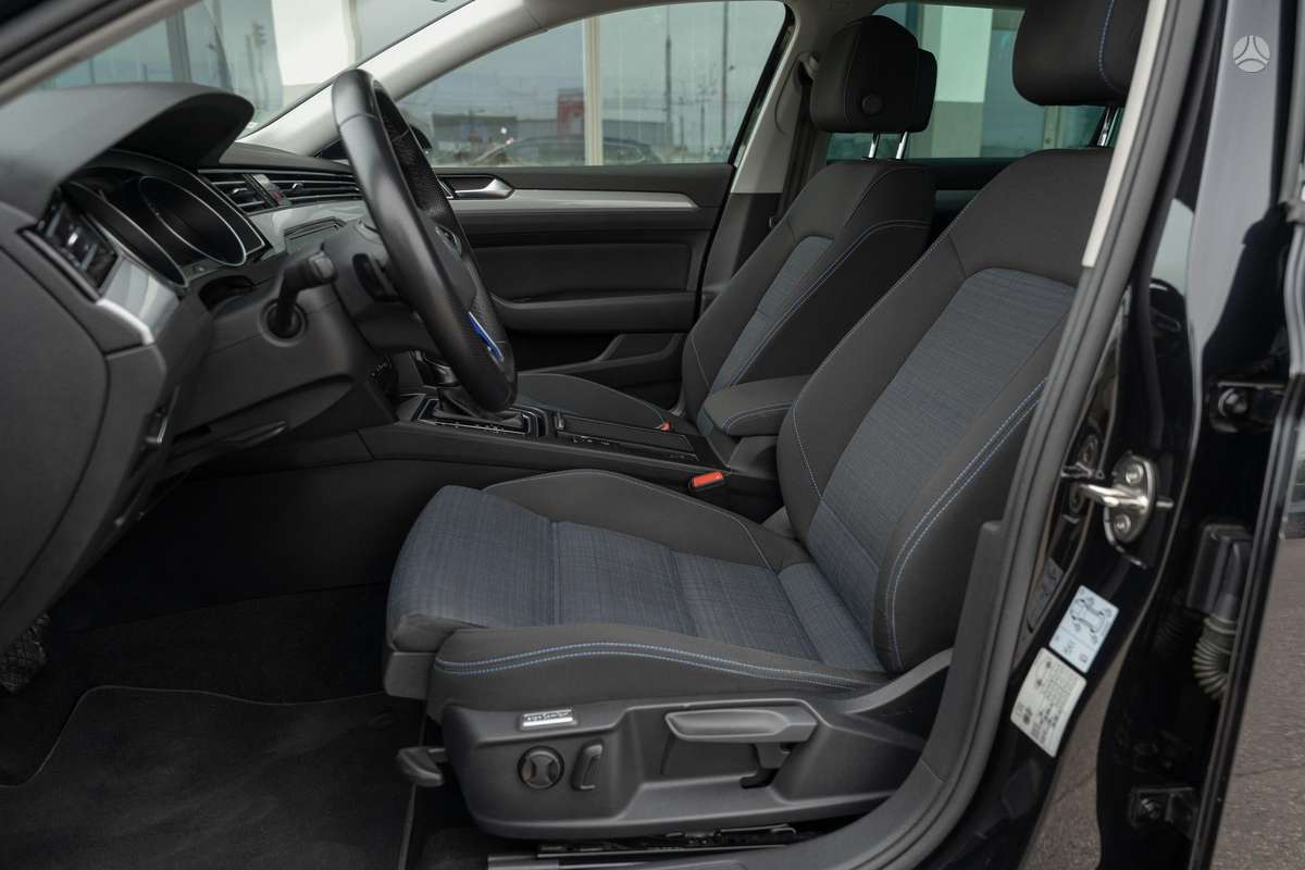 Volkswagen Passat - 9