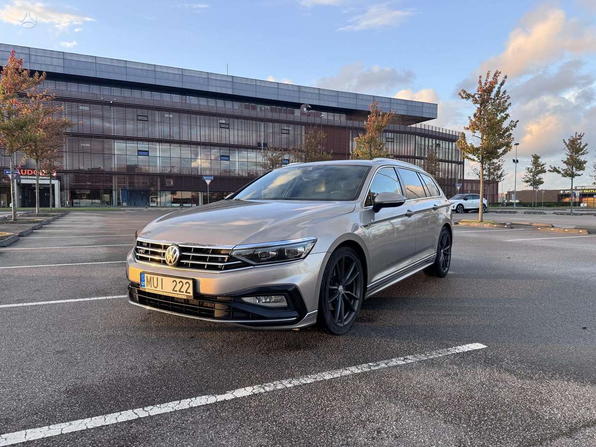 Volkswagen Passat - 2