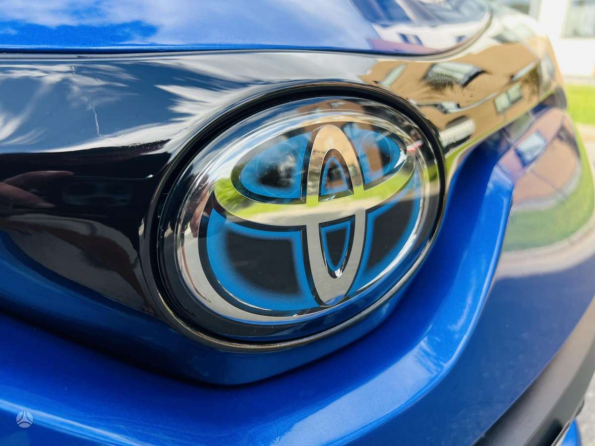 Toyota C-HR - 9