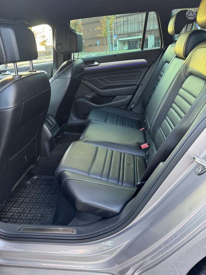 Volkswagen Passat - 10