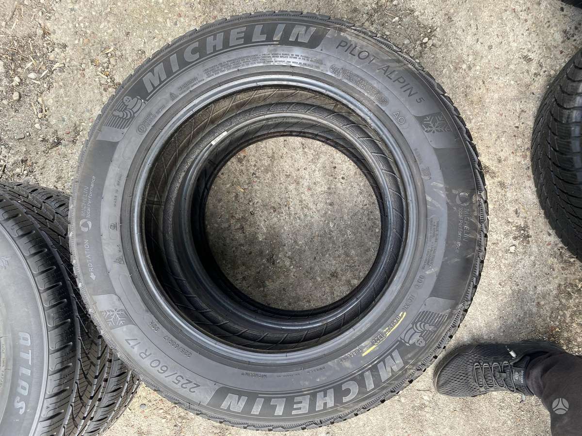 Michelin Pilot Alpin 5, всесезонные 225/60 R17