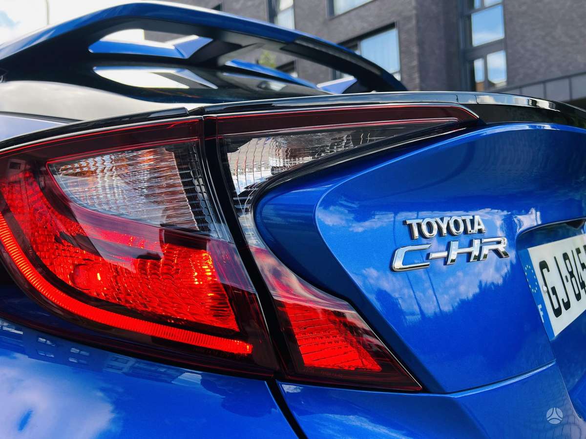 Toyota C-HR - 10