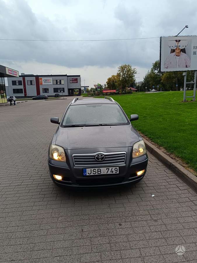 Toyota Avensis - 3