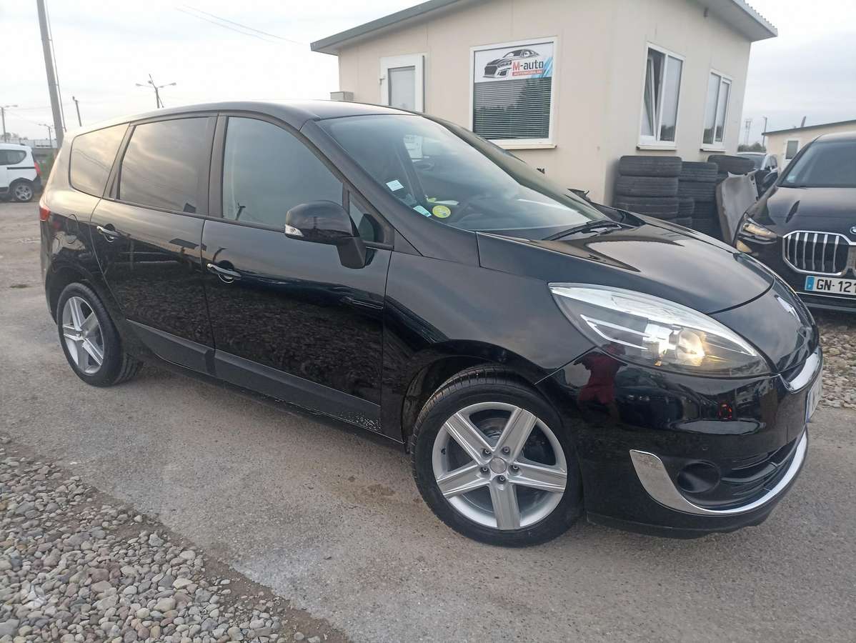 Renault Grand Scenic - 1