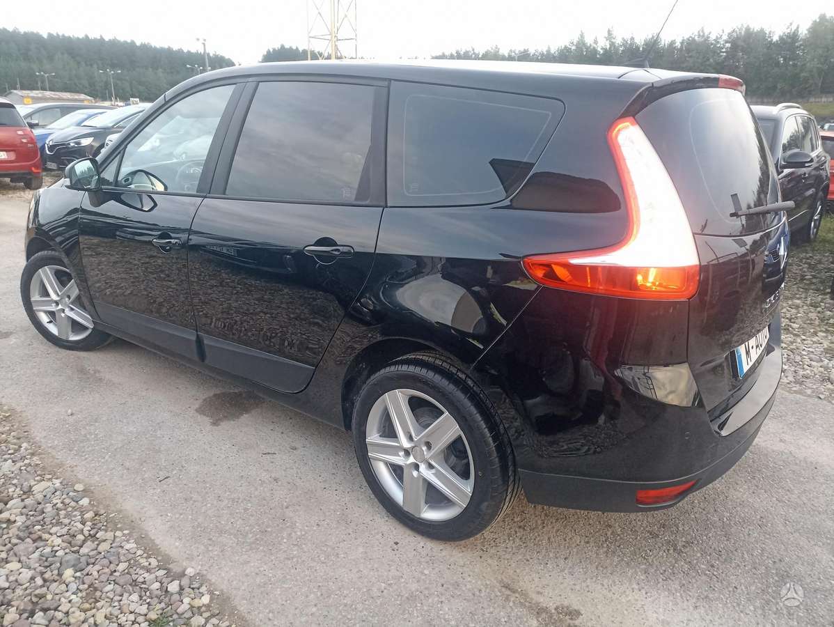 Renault Grand Scenic - 5