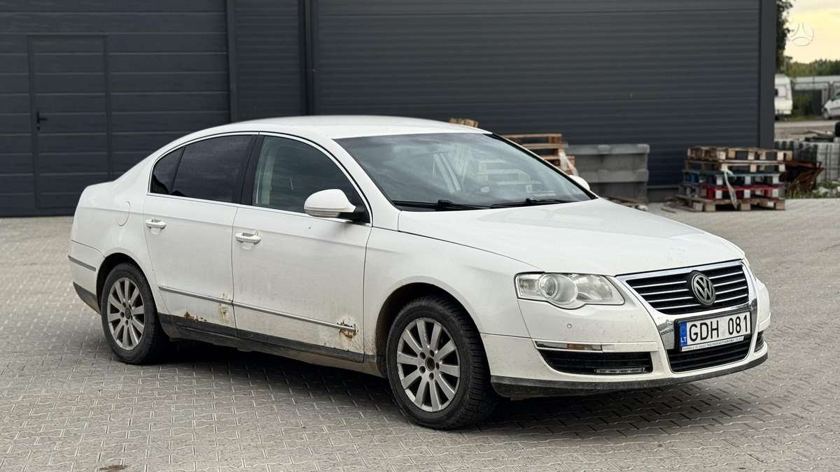 Volkswagen Passat - 2