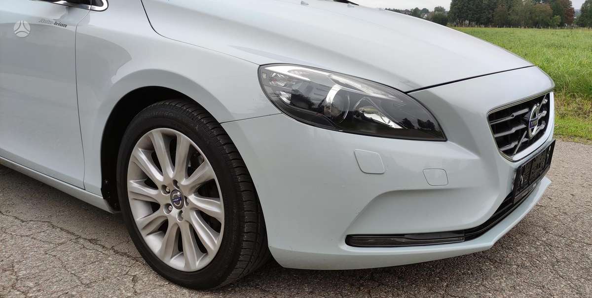 Volvo V40 - 8