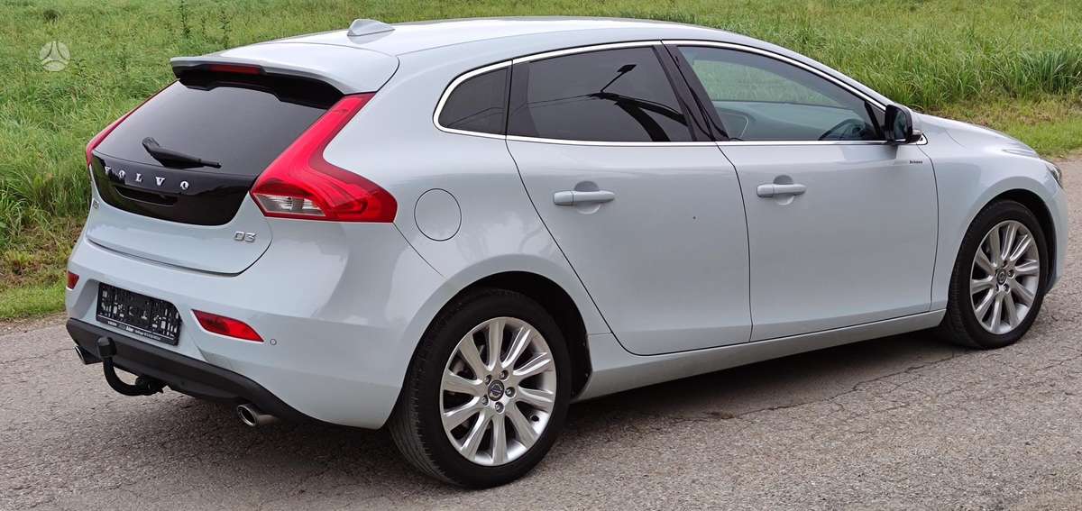 Volvo V40 - 10
