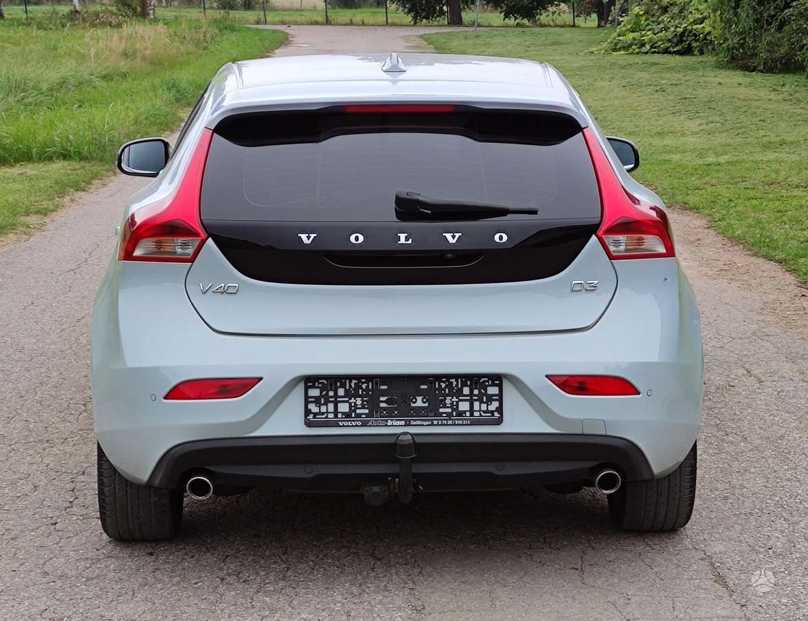 Volvo V40 - 11