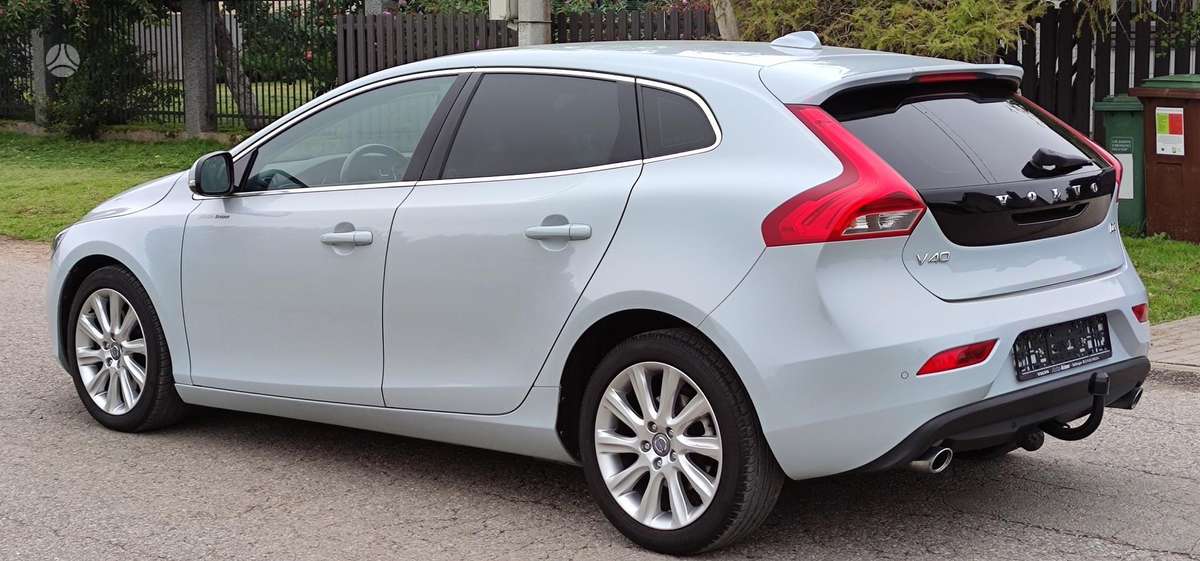 Volvo V40 - 9