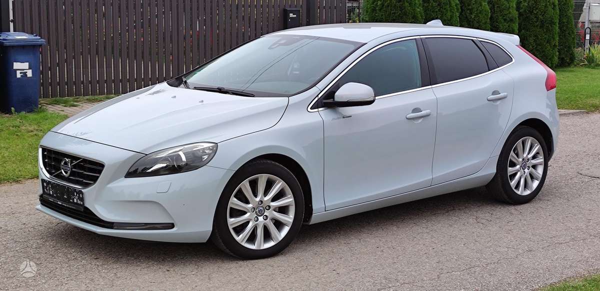 Volvo V40 - 1