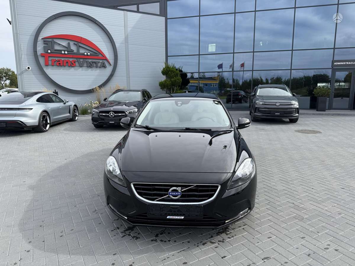 Volvo V40, 2.0 l., hatchback