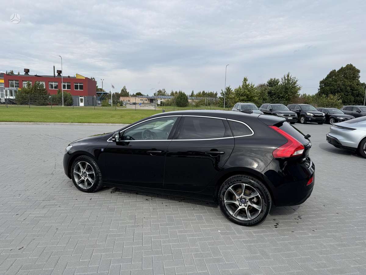Volvo V40 - 4