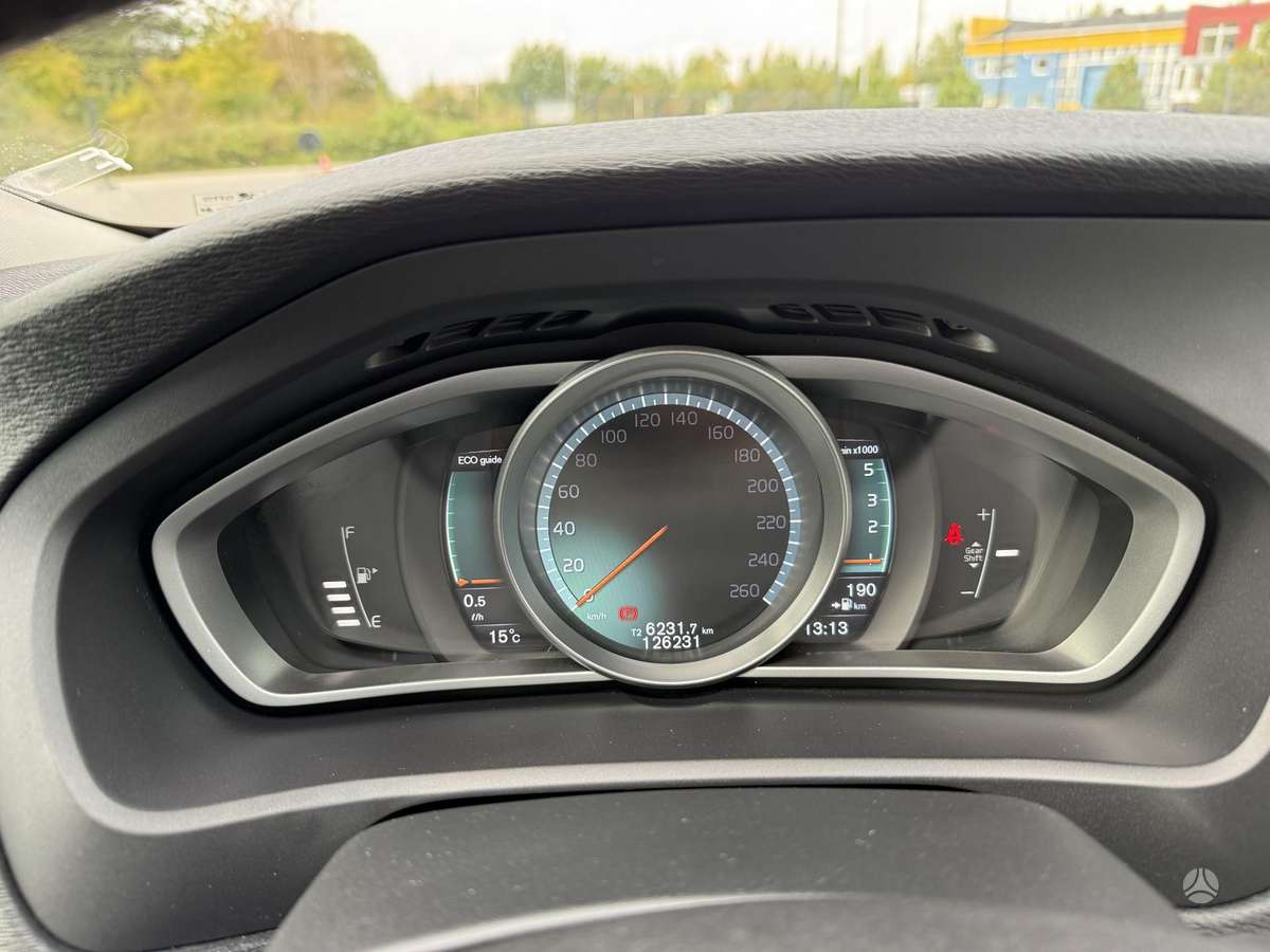 Volvo V40, 2.0 l., hatchback