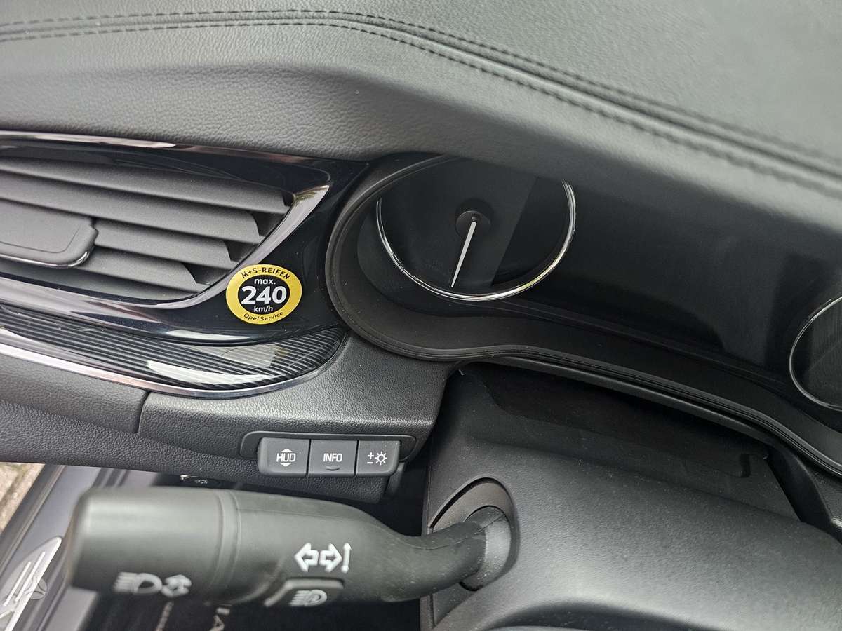 Opel Insignia, 2.0 l., Универсал