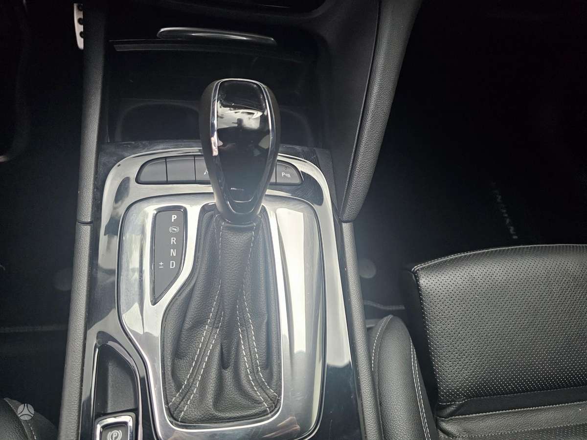 Opel Insignia, 2.0 l., Универсал