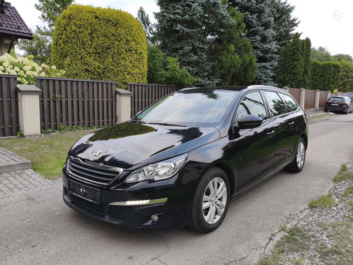 Peugeot 308 - 1