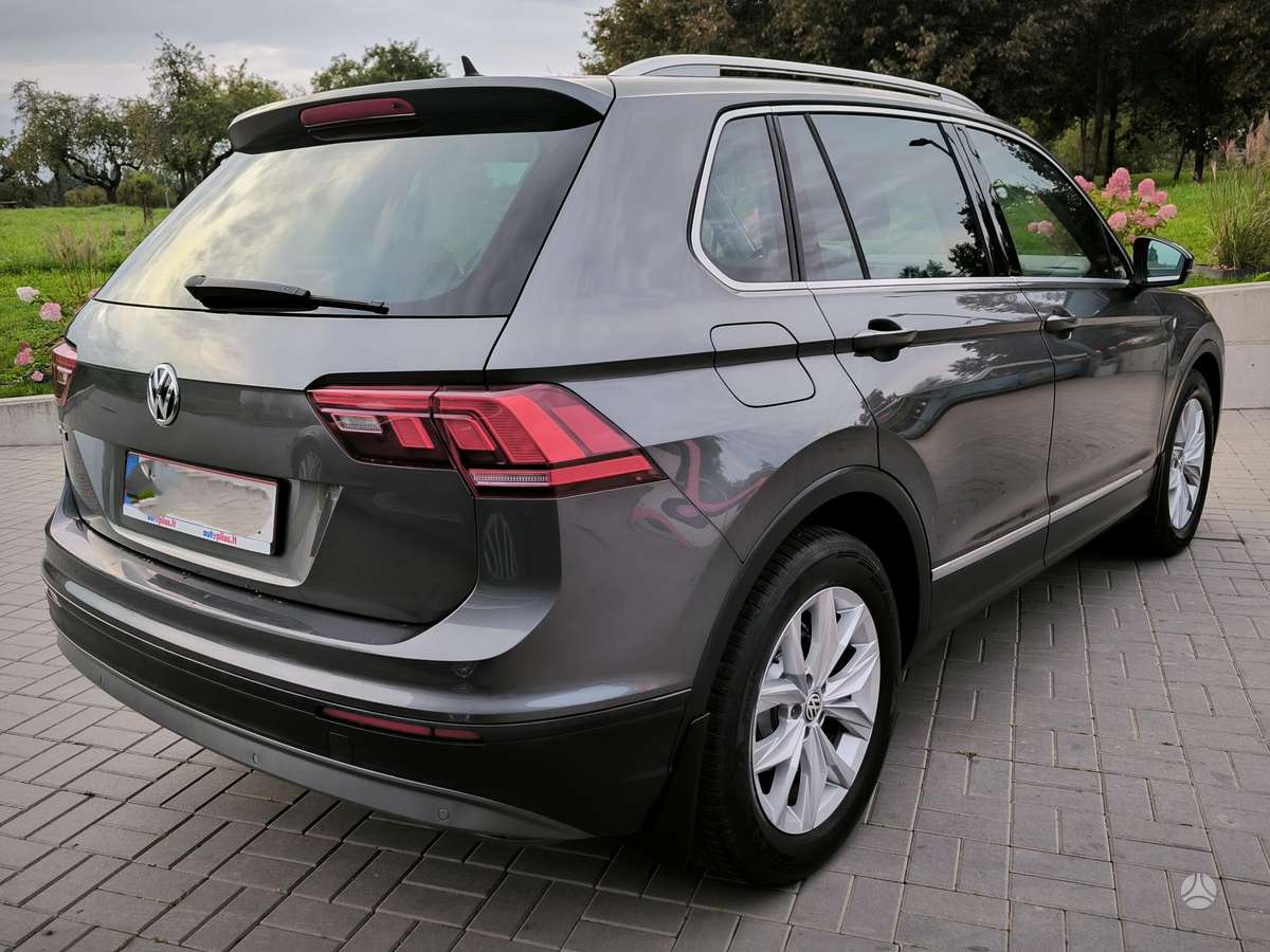 Volkswagen Tiguan - 6