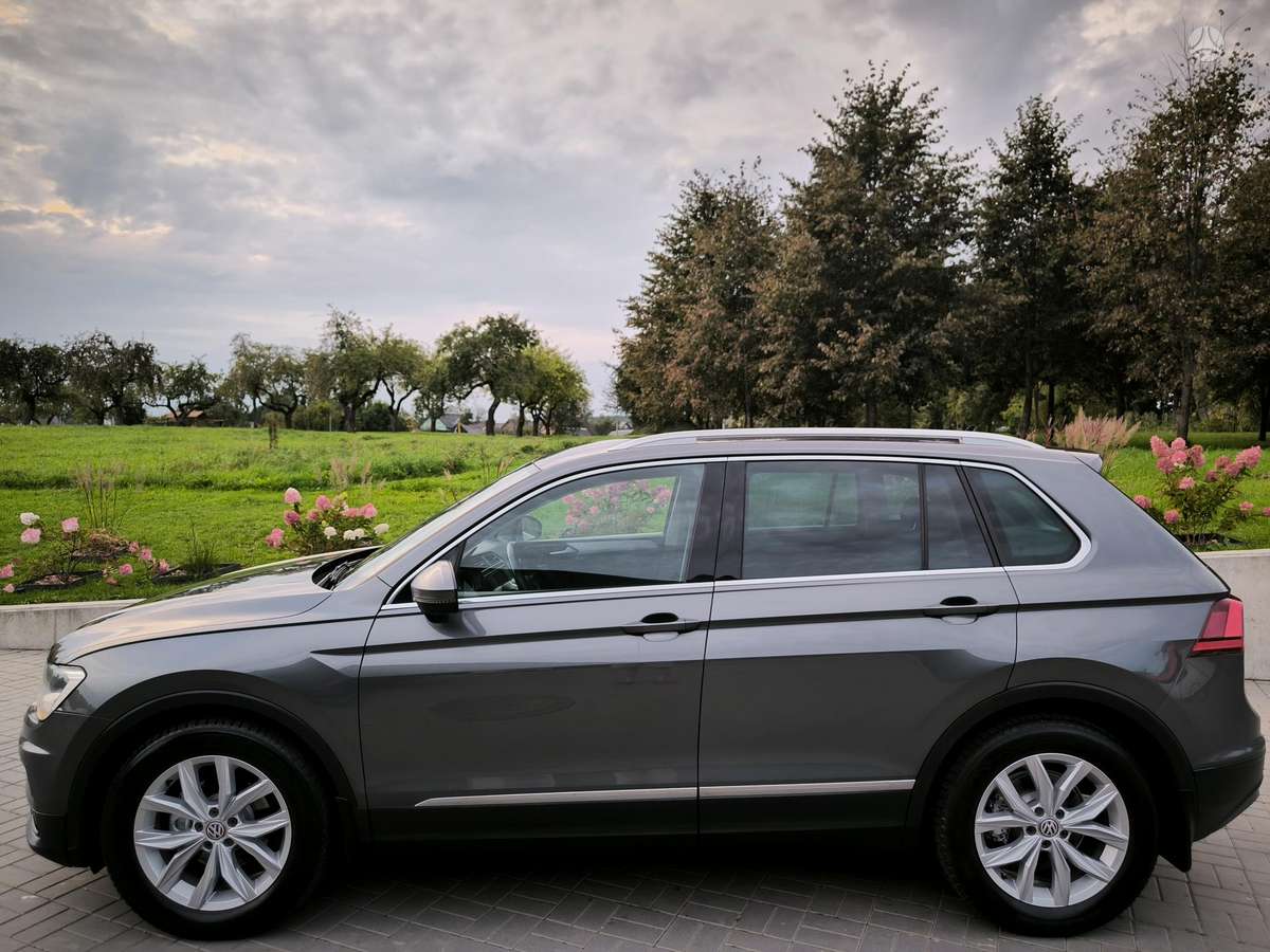 Volkswagen Tiguan - 12