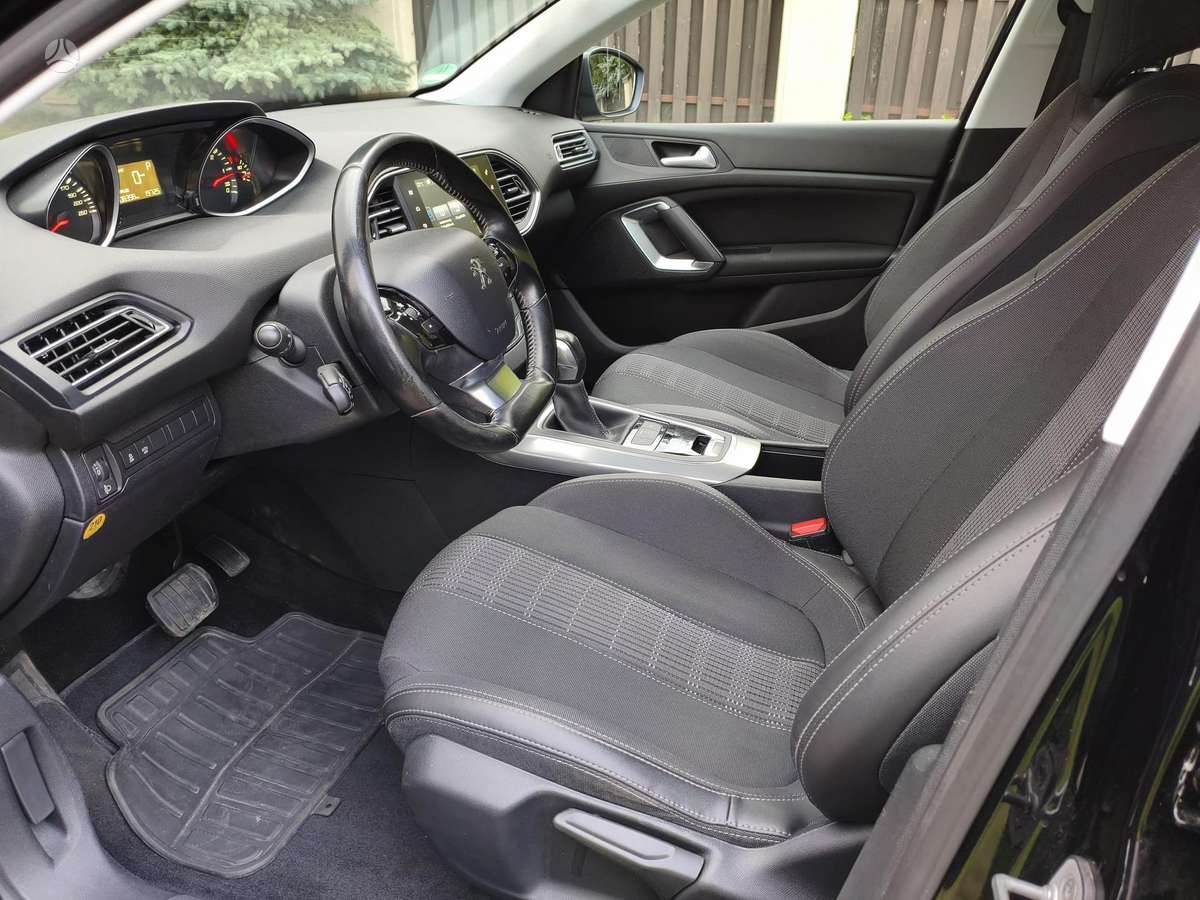 Peugeot 308 - 7