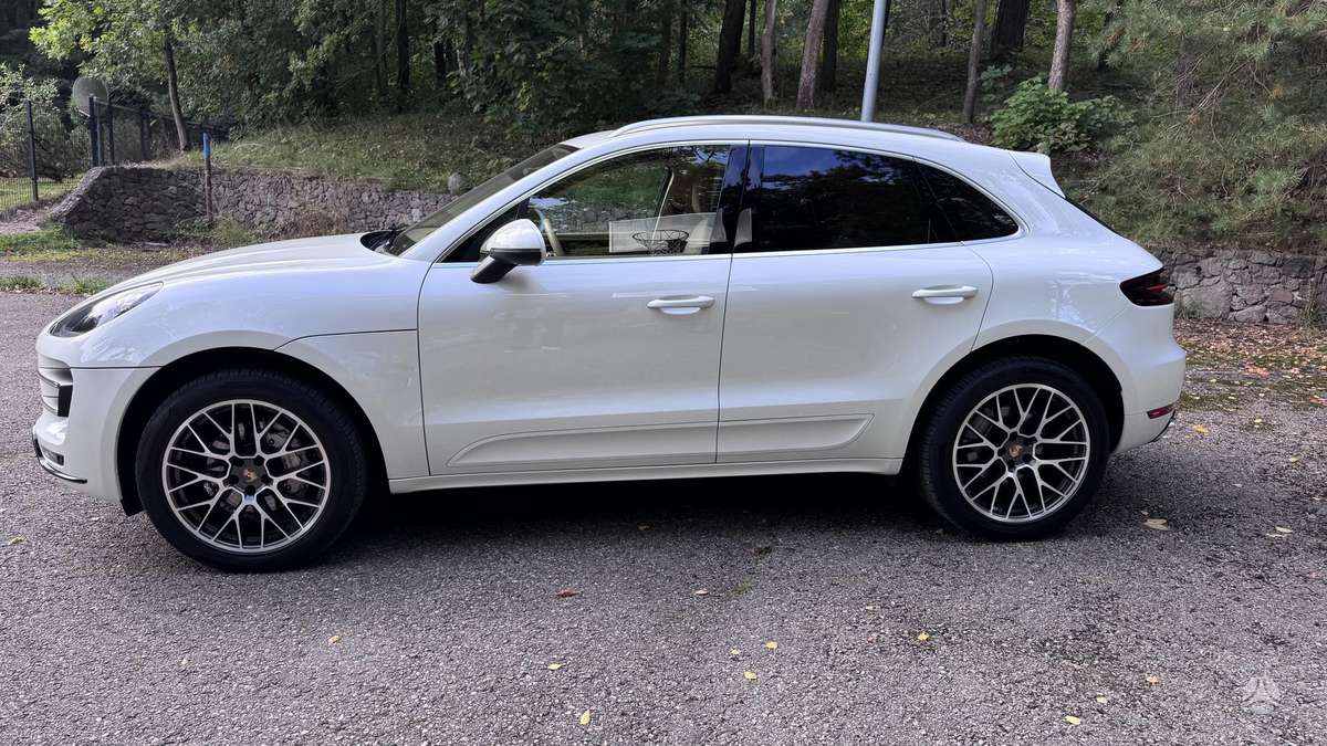 Porsche Macan - 3