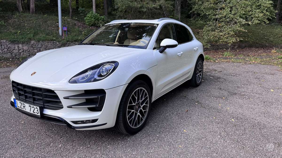 Porsche Macan - 4