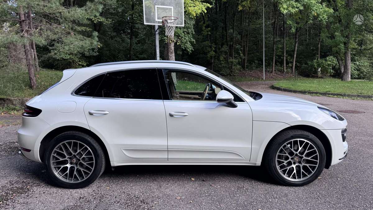 Porsche Macan - 10