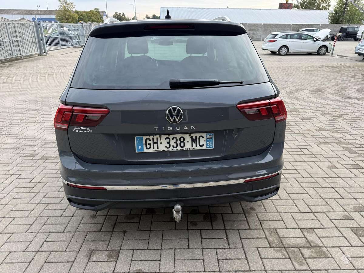 Volkswagen Tiguan - 6