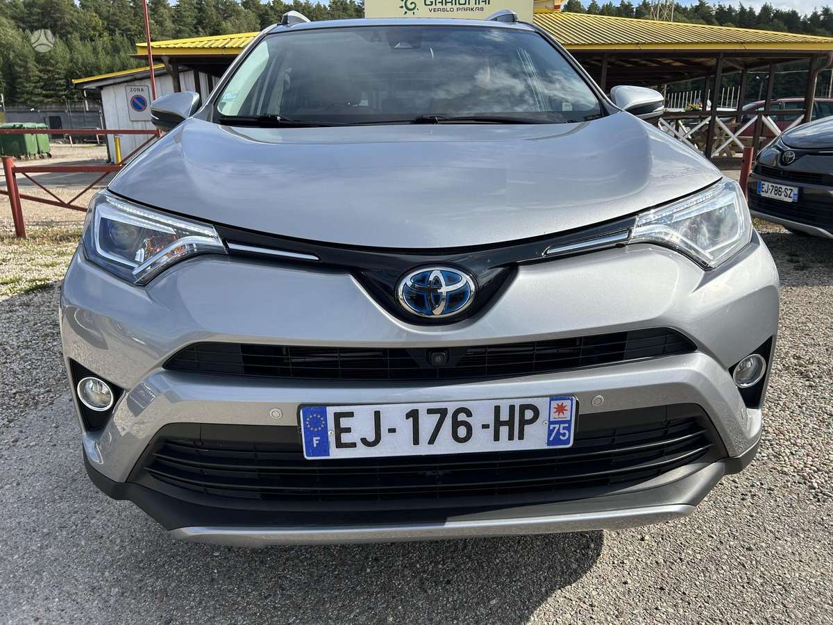 Toyota RAV4 - 9