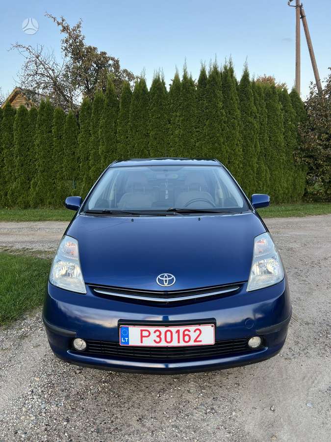 Toyota Prius - 2