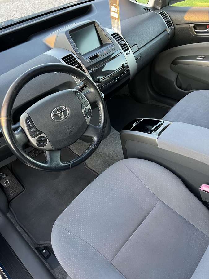 Toyota Prius - 6