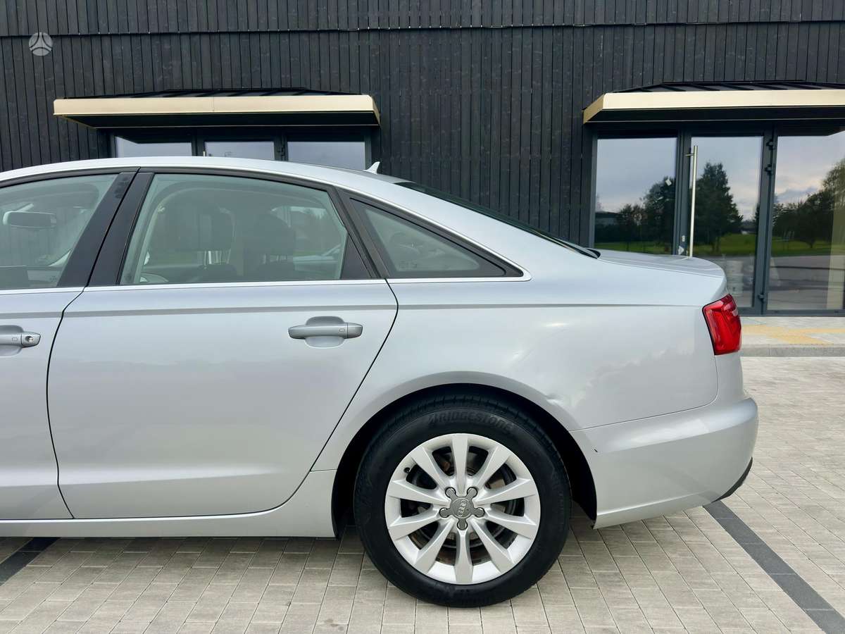 Audi A6, 2.0 l., Седан