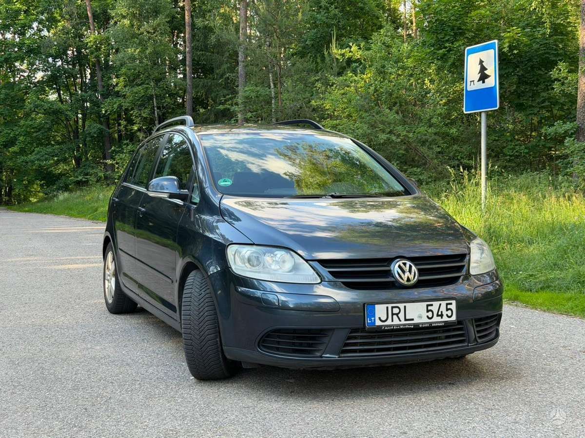 Volkswagen Golf Plus - 1