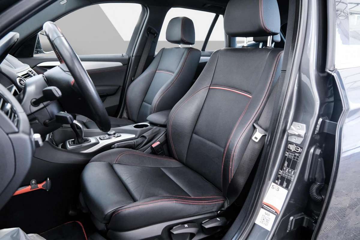 BMW X1, 2.0 l., Внедорожник / Кроссовер