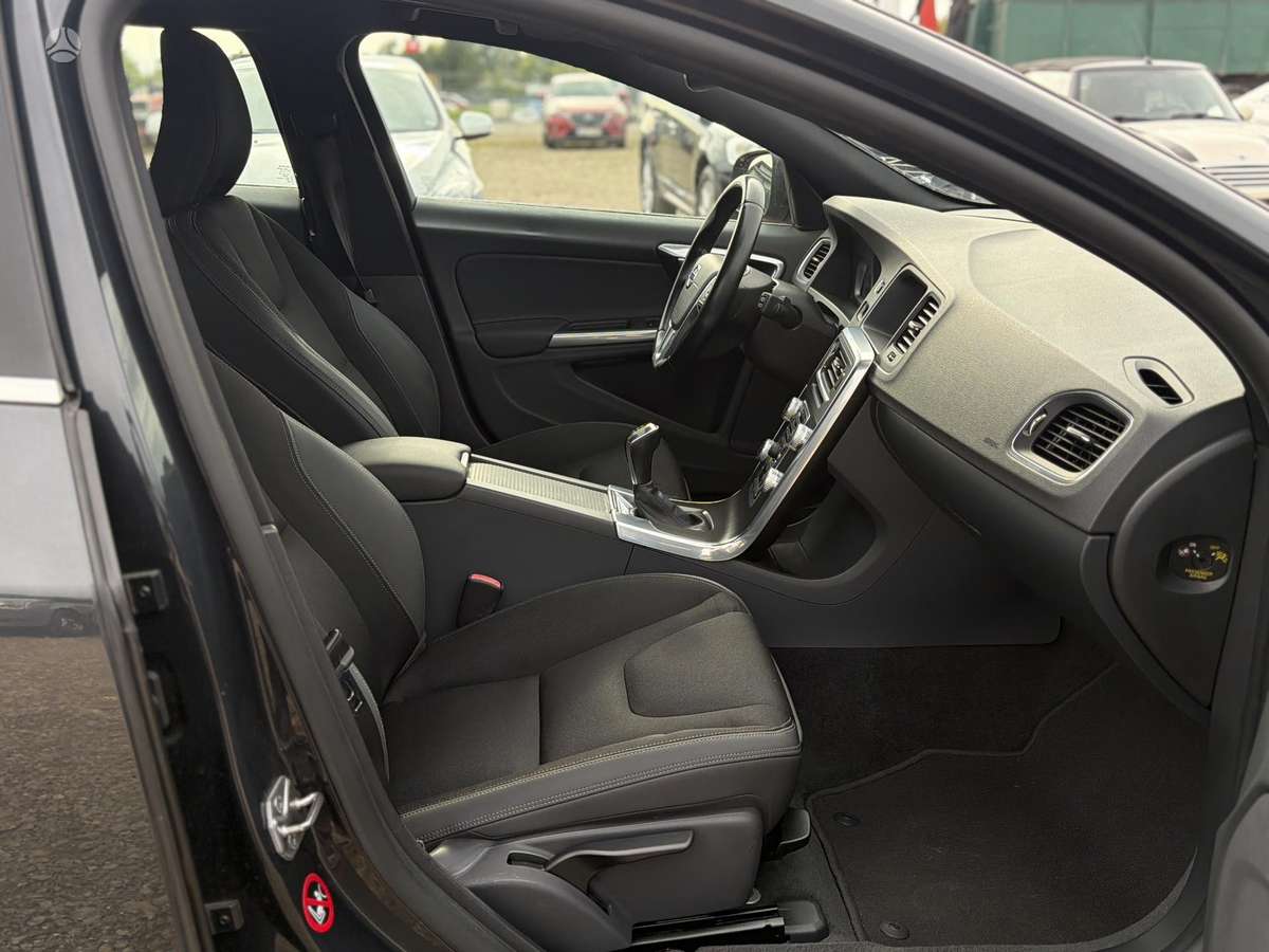 Volvo V60, 2.0 l., wagon