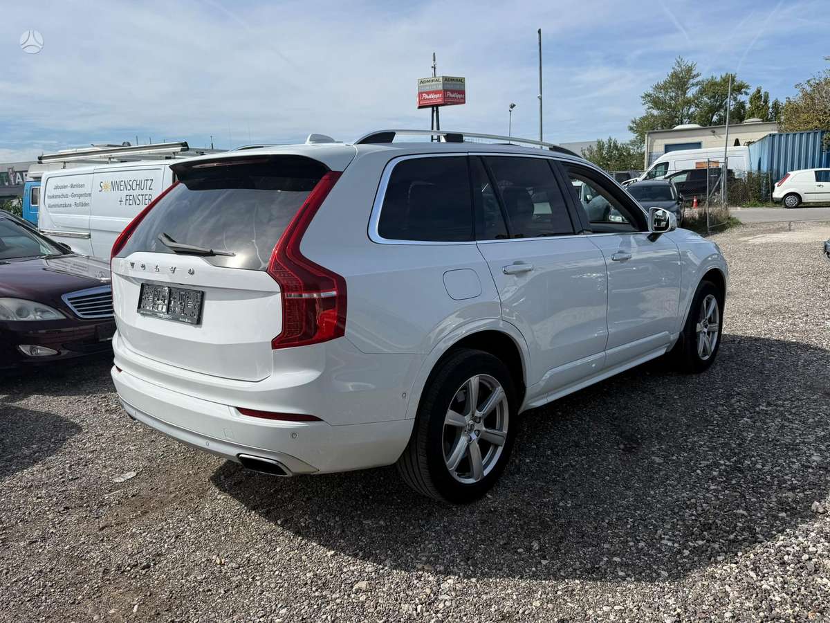 Volvo XC90 - 4