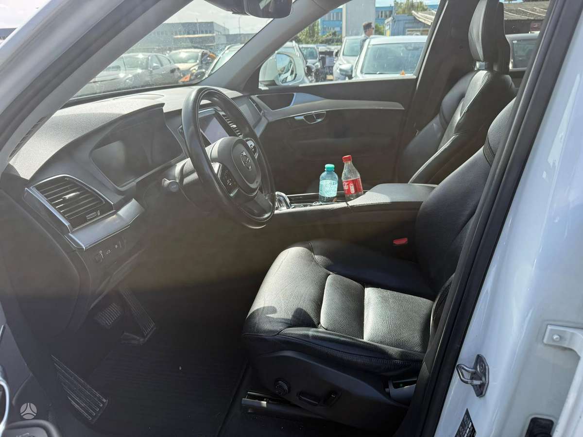 Volvo XC90 - 7
