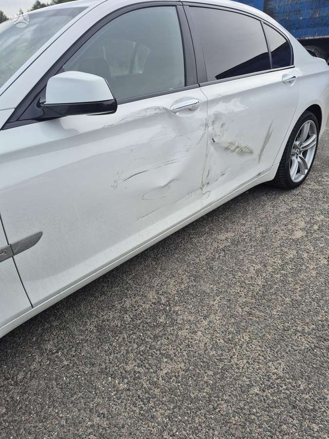 BMW 740, 3.0 l., Седан