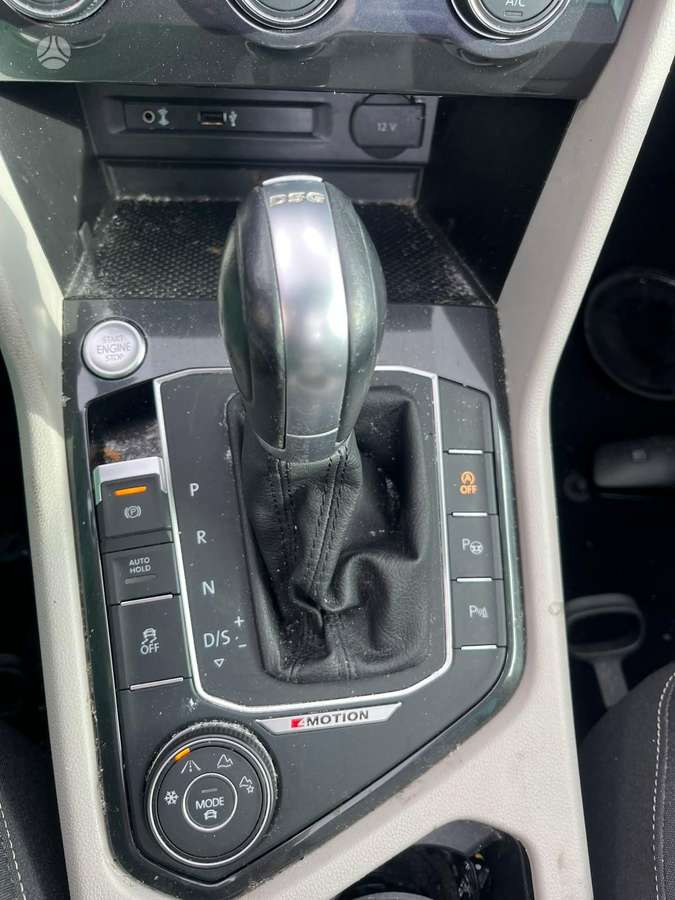Volkswagen Tiguan по частям. Engine code dfga color h7h7