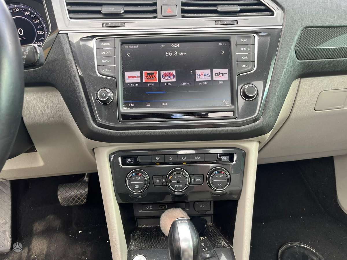 Volkswagen Tiguan по частям. Engine code dfga color h7h7