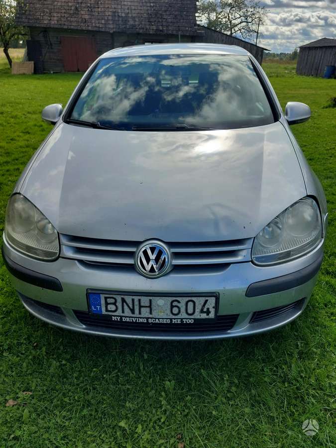 Volkswagen Golf - 1
